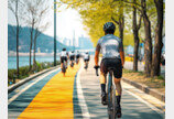 자전거 타기 좋은 때…하지만 남성 건강에 숨겨진 위험 