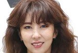 가수 김완선, 뉴욕서 회화 개인전
