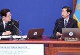李대통령 “유류값 안정되가나…바가지 신고하세요”