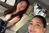 ‘최태원 동거인’ 김희영, 딸 모습 공개…“하이힐보다 크록스가 편한 열다섯살”