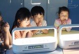 “씨앗들아 잘 자라줘” 기도하는 새싹들