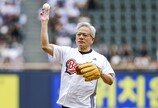 엔비디아, ‘젠슨황 시구’ 잠실구장에 BBQ 치킨 113마리 주문