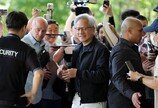 떠나는 젠슨황 “삼겹살-치킨 친구들, 휴식 필요…곧 다시 오길 기대”