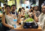 하이트진로, ‘진로(JINRO) 대중화’ 비전 한 발짝… 25년 연속 증류주 판매 1위