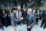 엔비디아 방한으로 불붙은 AI 인프라 동맹…2027년 첫 가동될 ‘AI 팩토리’ 뭐길래