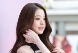 “유명인은 신원 확인 느슨해도 되나”…장원영 ‘마스크 빼꼼’ 민원 등장