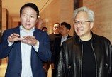 삼성 이어 하이닉스도 ‘7세대 HBM’ 샘플 공급… AI메모리 속도전