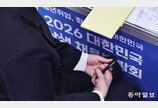 60세 이상 상용직, 청년층 첫 추월… 안정적 일자리도 ‘세대 역전’