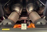 페라리 ‘296 GTS’ 첫 선… 국내 계약 100대 돌파