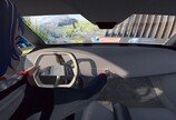 ‘BMW i 비전 디’ 공개…  앞유리 전체에 운전 정보 띄운다