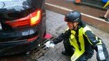 폭우에 떠내려온 흰봉투에 540만원이…양심 소방관, 경찰에 넘겨