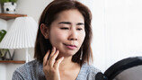 “웃을 수 없던 결혼식”…스트레스로 신부 ‘안면 마비’