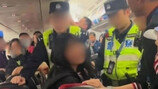 “승무원이 왜 중국어 못해” 기내 난동…항공기 100분 지연