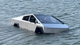 “수상 모드 된다며” 사이버트럭 몰고 호수 들어간 美노인 ‘구사일생’