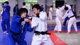 금메달 최소 3개…한국유도 “일본 메쳐라”