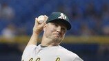 ‘4년 공백’ OAK 매드슨, 정상급 마무리로 부활… 노 블론