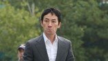 [속보] 엄태웅, 업소녀 성폭행 혐의로 출두…수척해진 얼굴