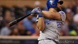 KC 모랄레스, 통산 4번째 AL 이주의 선수… 5홈런 폭발