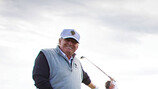트럼프, 골프는 허풍 아니었네…191cm 거구 불구 안정적인 어드레스·아름다운 스윙