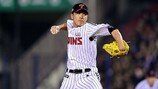 [베이스볼 피플] LG 최동환, 사이드암에서 오버핸드가 되기까지