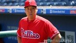 PHI 김현수, 이적 후 첫 경기서 3볼넷… 완벽한 선구안
