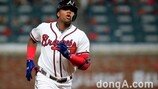 [NLDS 3] ATL 아쿠냐, 만루홈런 폭발… 3연패는 없다