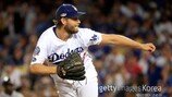 [NLCS] LAD 커쇼, 5차전 선발 등판…부진 탈출할까