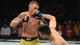 ‘좀비 부활’ UFC 정찬성, 58초 만에 TKO 승… 놀라운 펀치력
