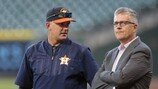 휴스턴, 르나우 단장-힌치 감독 해고… 구단주-선수는?