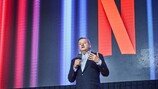 넷플릭스 CEO “계정 공유 방식, 글로벌하게 지속할 것”