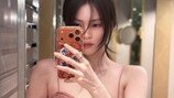 한소희 노출 살짝+미모 반짝…칸 씹어 먹었다