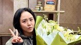 문근영 얼굴 확 달라졌다…연극 막공 뒤 근황 포착 