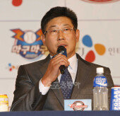 [포토] 한대화 ‘한화~ 한대화~ 헷갈리죠?’