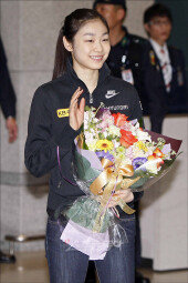 [포토] 피겨퀸 연아 ‘저, 돌아왔어요~’