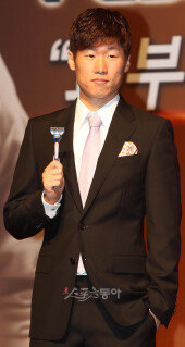 [포토] 박지성 ‘피부를 위하여…’