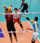 [포토] 완벽수비 김요한 ‘누구 마음대로!’