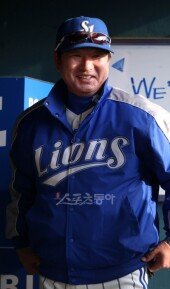 [포토] 삼성 류중일 감독 ‘승리가 코 앞에 있다’