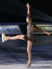 [SD포토]‘피겨여왕’ 김연아, “나처럼 따라 해봐요”