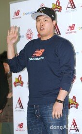 [동아포토]류현진 ‘공항패션은 귀요미 몬스터~’