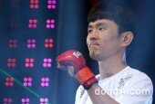 [동아포토]윤형빈 ‘주먹이 운다!’