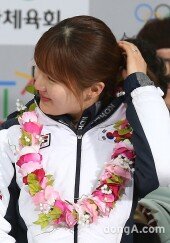 [동아포토]남친 질문에 수줍은 박승희 ‘빛나는 커플링~’