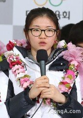 [동아포토]심석희 “평창 때 더 좋은 성적 거두겠다”