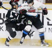 [동아포토]피겨퀸의 남자 김원중 ‘충돌’ 아찔~