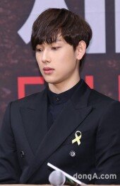 [동아포토]임시완 ‘여전히 무거운 애도의 마음’