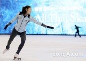 [동아포토]김연아 은퇴 ‘아이스쇼’, 세월호 참사 치유 메시지 담아~