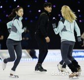 [동아포토]연아와 함께 춤을..