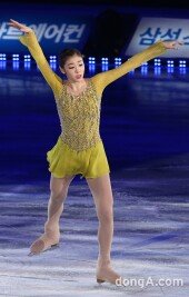 [동아포토]김연아 ‘새처럼 나비처럼’