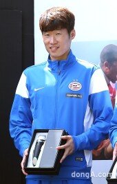 [동아포토]박지성 ‘결혼 전 관리는 필수죠!’