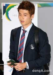 [동아포토]‘사전투표’ 하는 기성용