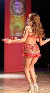 [동아포토]‘라틴 디바’ 효린, 마테 댄스 함께 춰요~